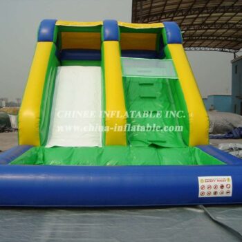 T8-1097 Classic Giant Inflatable Slides With Water Pool