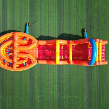 インフレータブル障害物コース