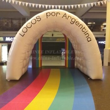 トンネル・テント