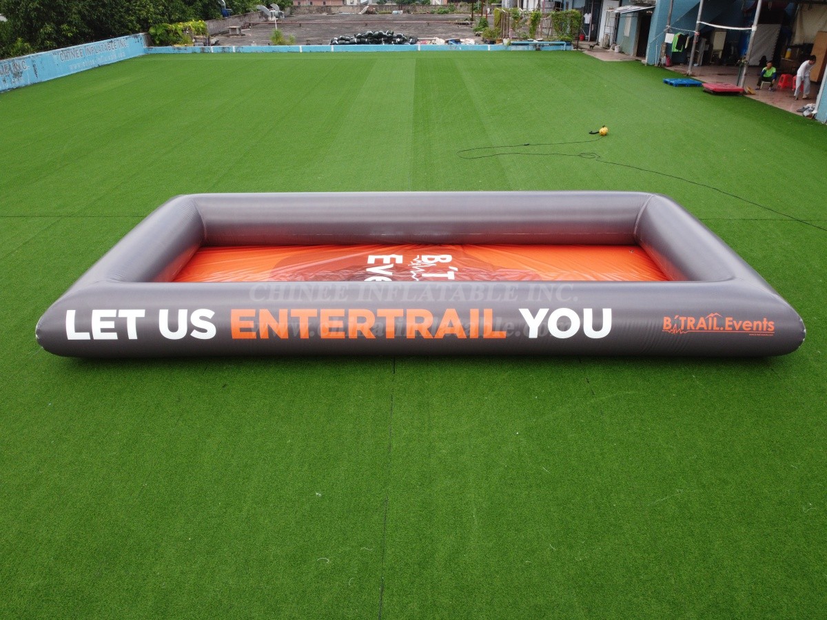 インフレータブルプール