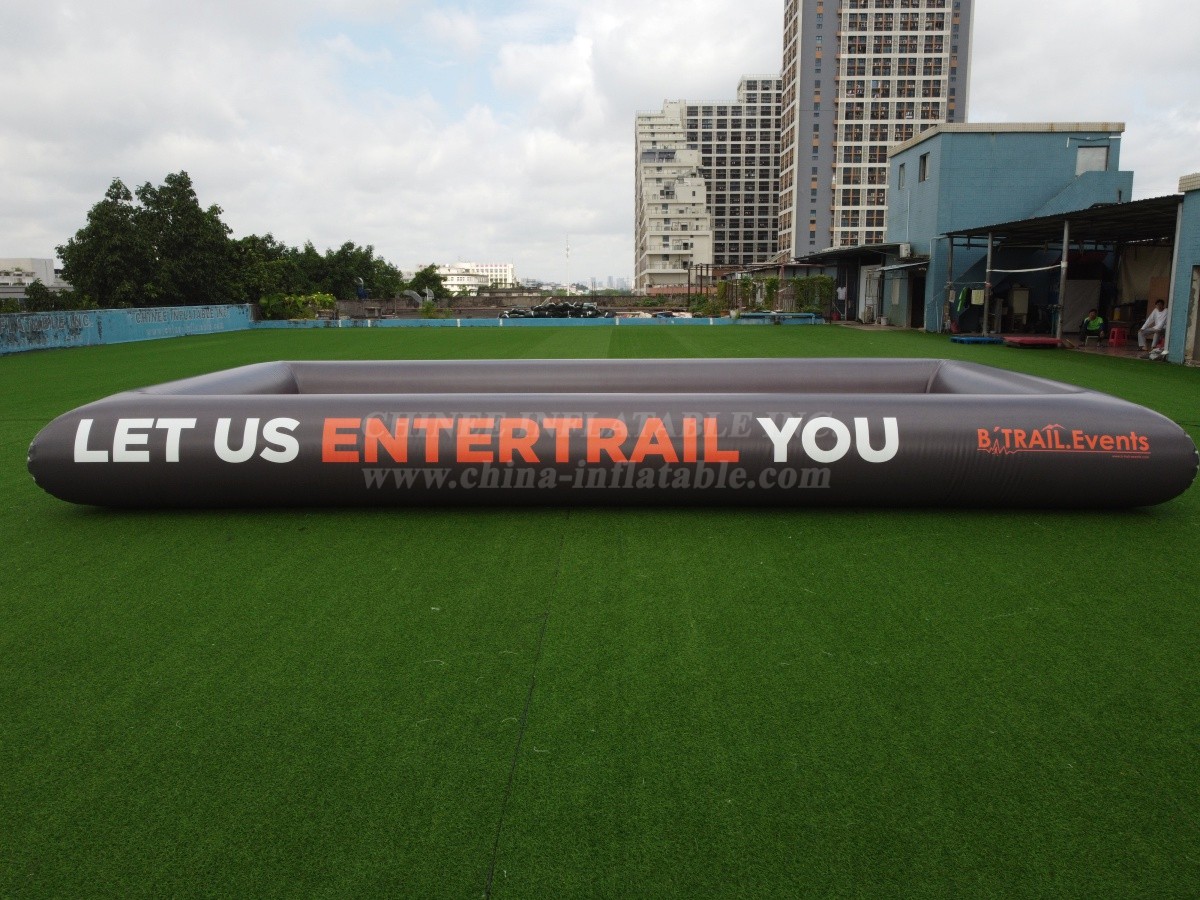 インフレータブルプール