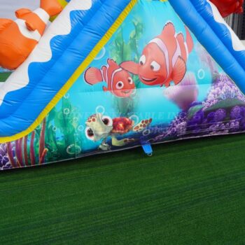 Tobogán acuático hinchable