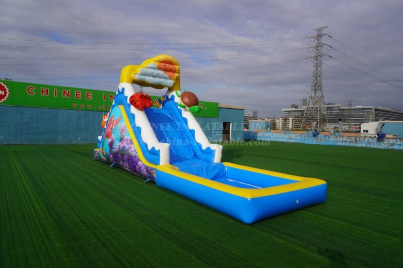 Tobogán acuático hinchable