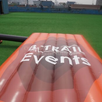 مضمار هوائي قابل للنفخ