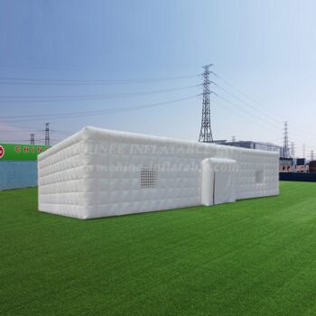 Tenda insuflável em forma de cubo