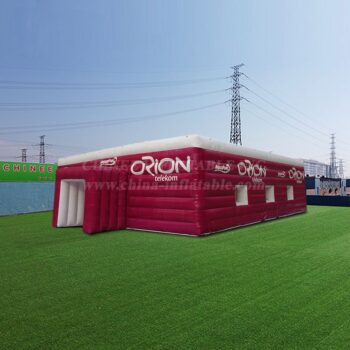 Tenda insuflável em forma de cubo