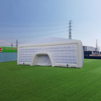 Tenda insuflável em forma de cubo