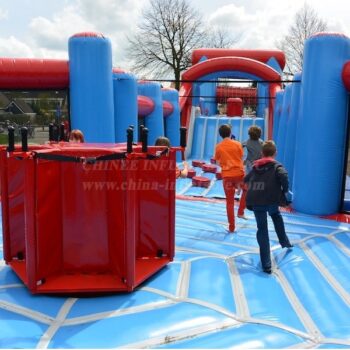 Inflatable Challenging Run